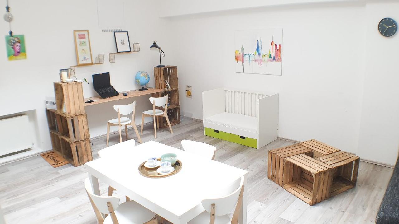 Big Appartment Near Trade Fair! Koln Bagian luar foto